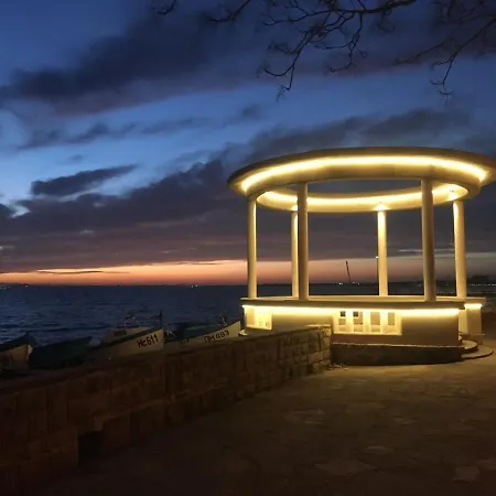 דירה Sea Sounds *