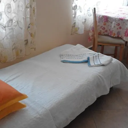 Sea Sounds Apartment *